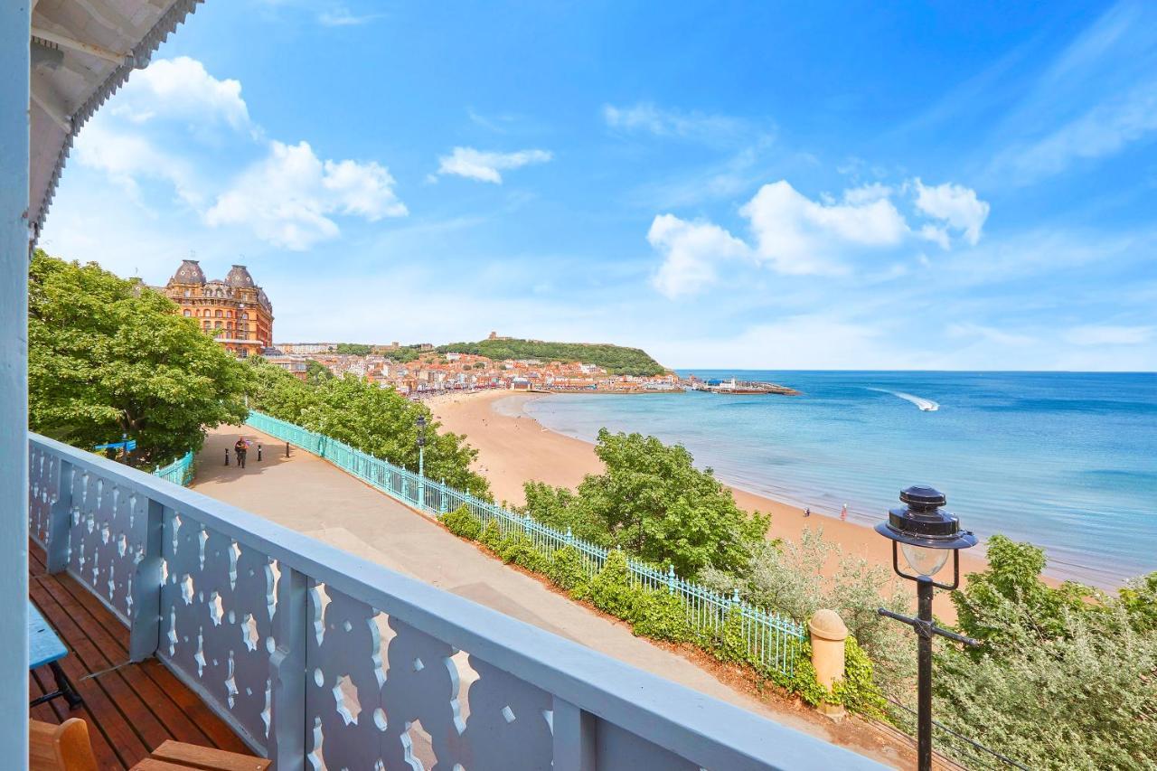 The Spa Chalet Scarborough Hot Tub, Pool, Gym, Beach Location Exterior photo